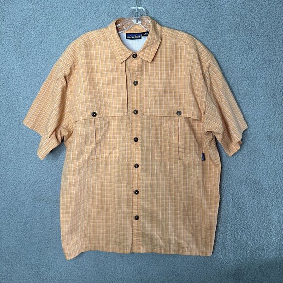 Patagonia Mens Organic Cotton Short Sleeve Button Front Shirt Plaid Pattern Tan - Picture 2 of 8